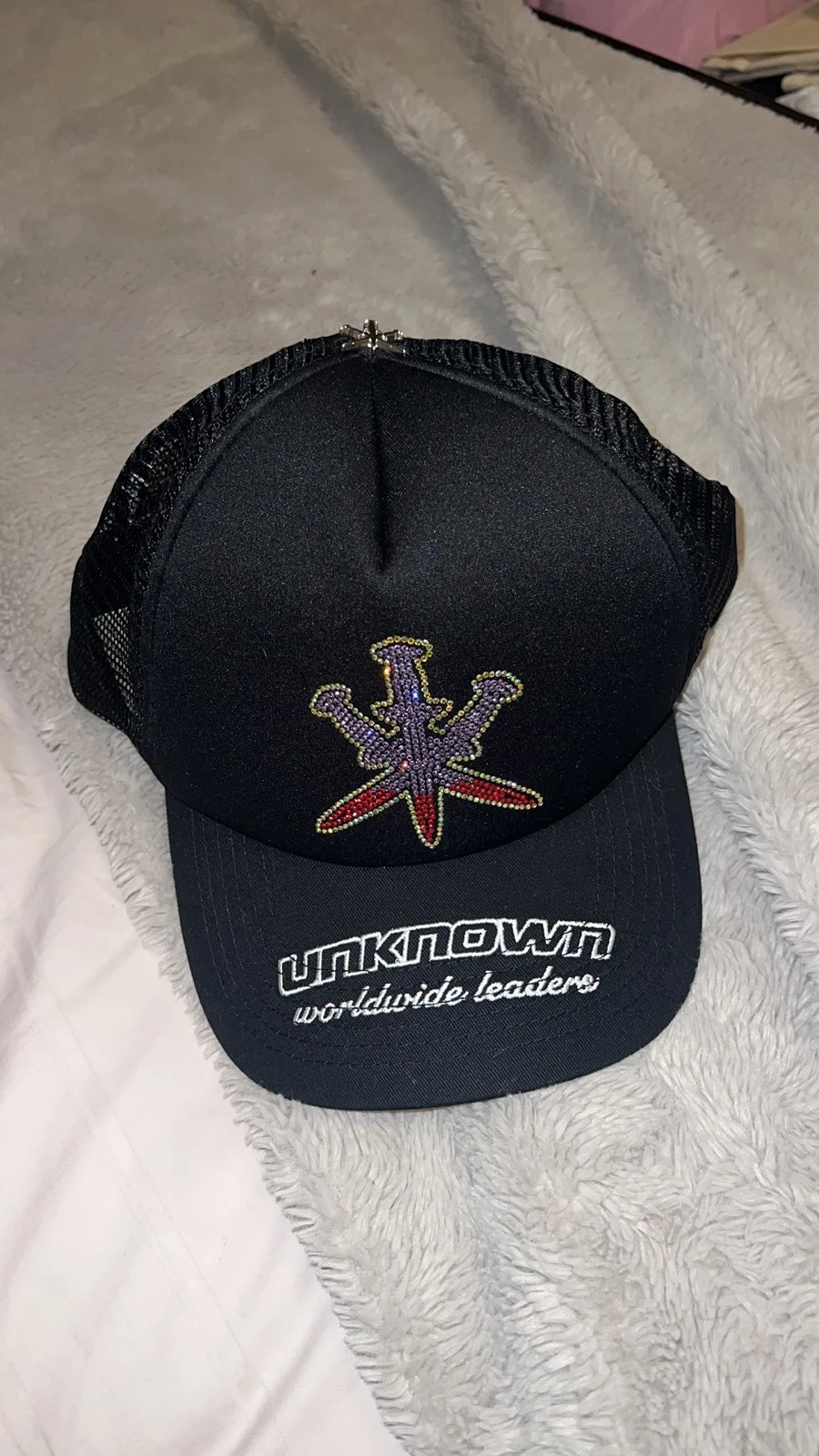 Black unknown london rhinestone cap