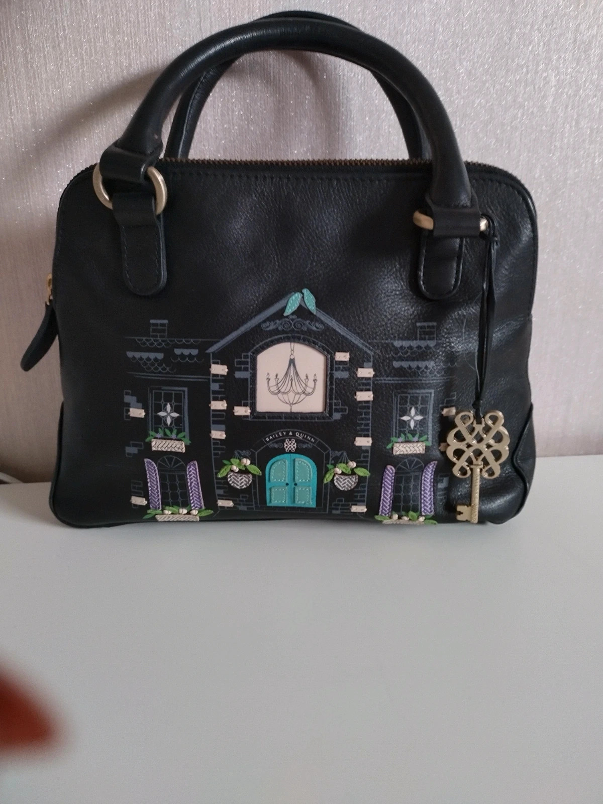 Bailey and quinn handbags hotsell