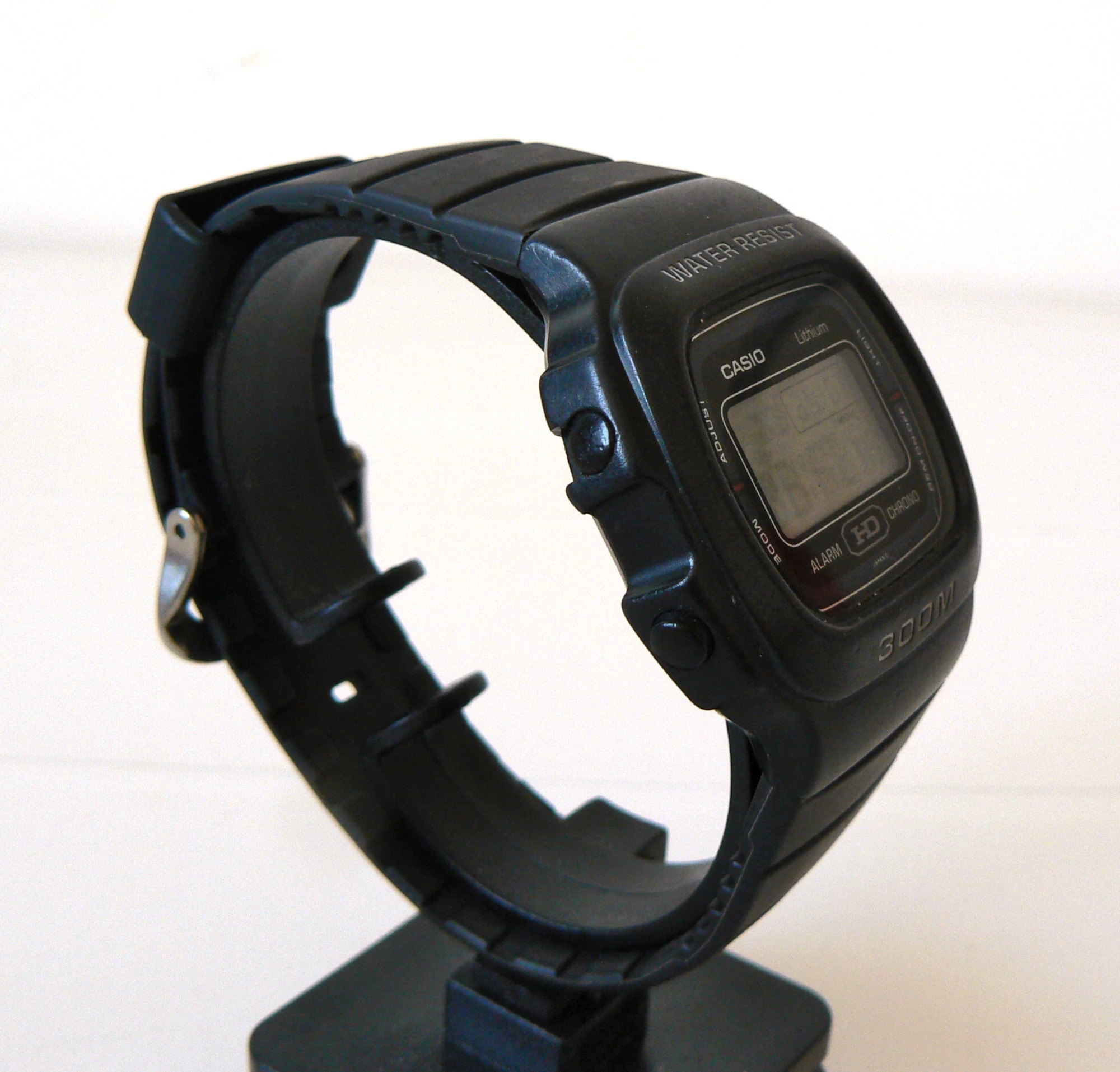 Montre Casio DW 310 Vinted