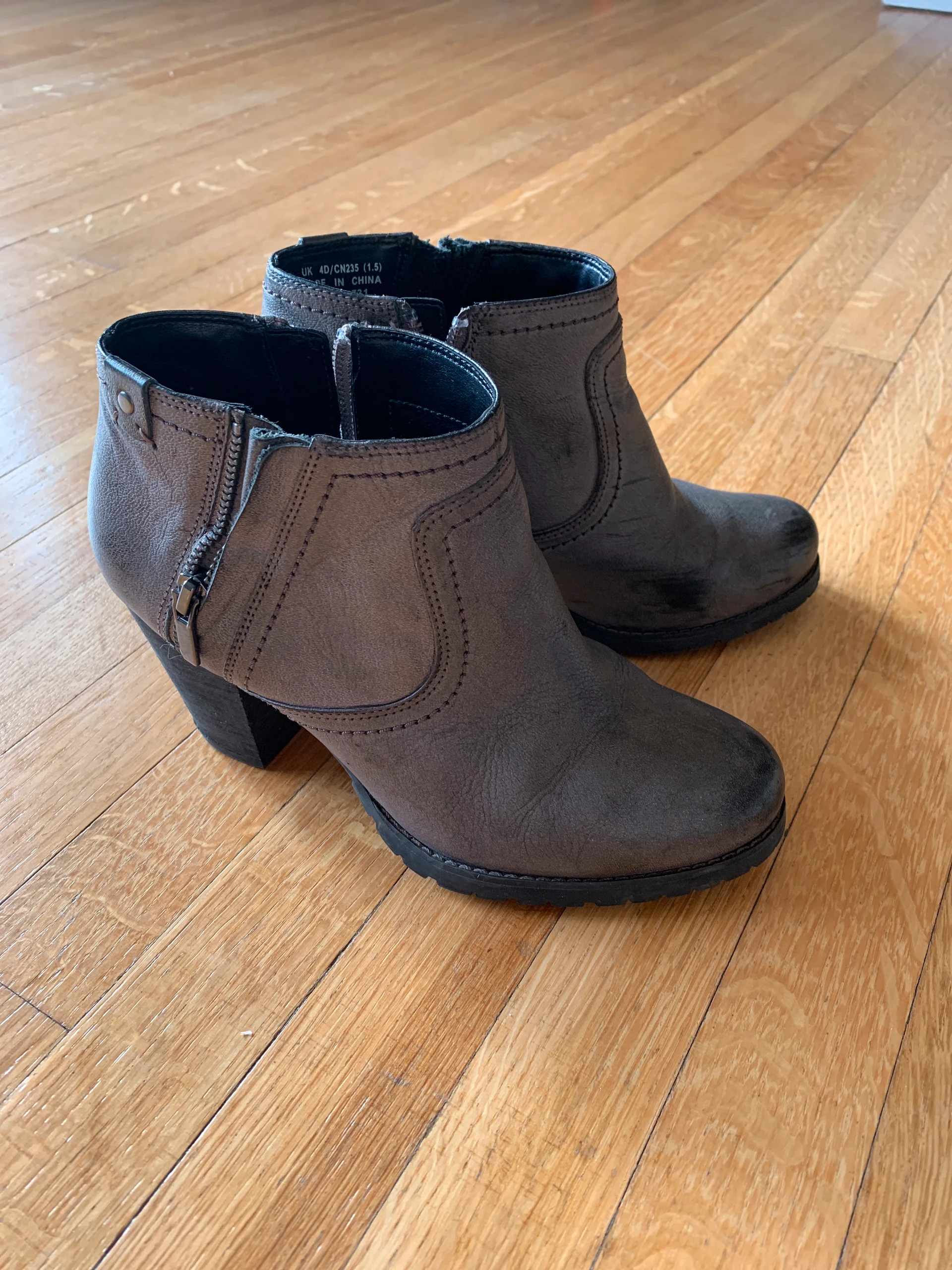 Clarks 2025 mission boots