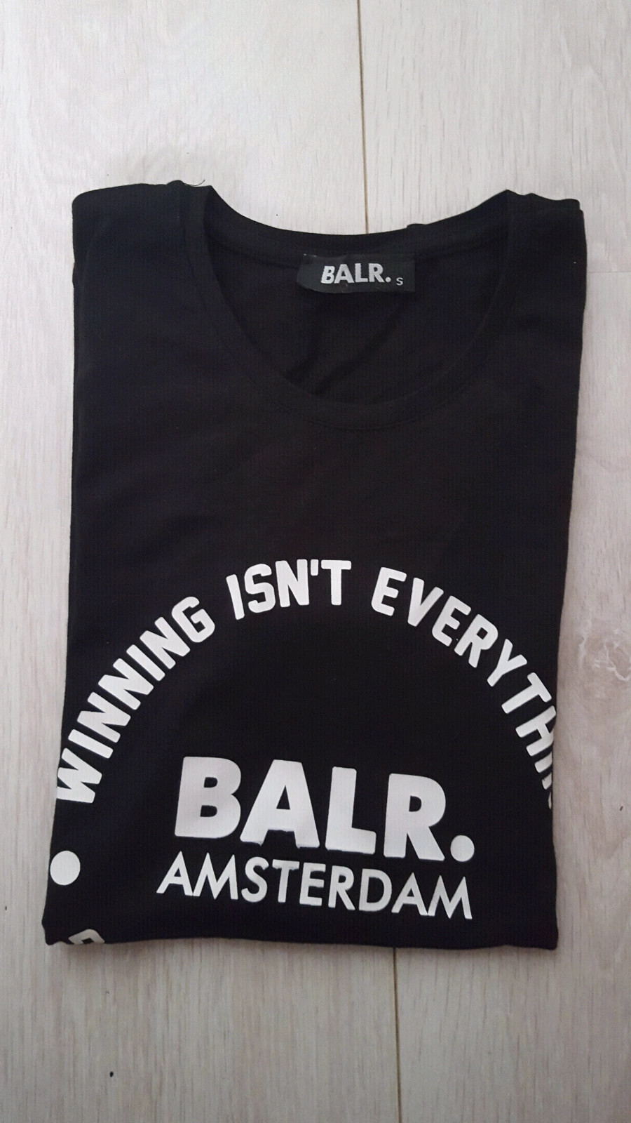 BALR. Amsterdam Vinted