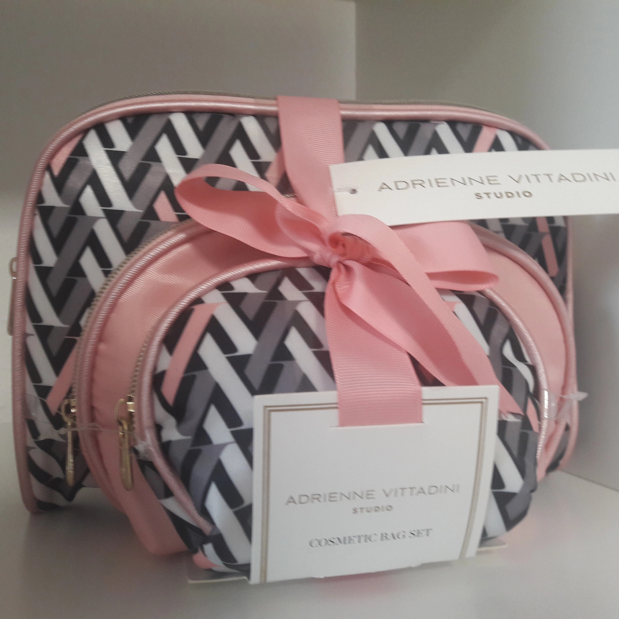 Adrienne vittadini cosmetic bag hotsell
