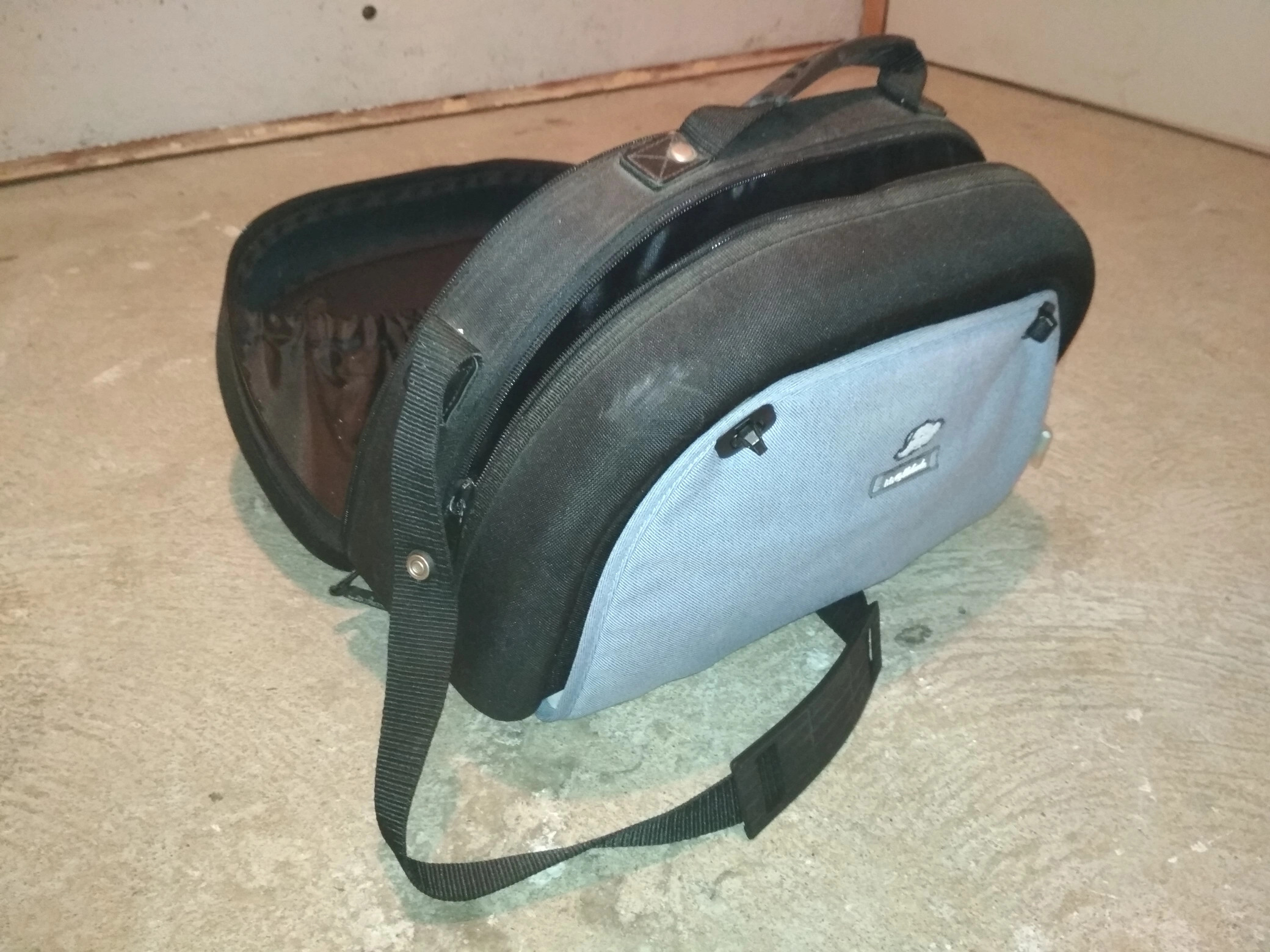 Sac a langer top bebe confort rigide