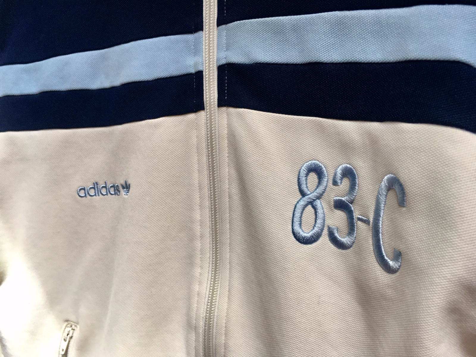 Adidas 83-c j sales mano