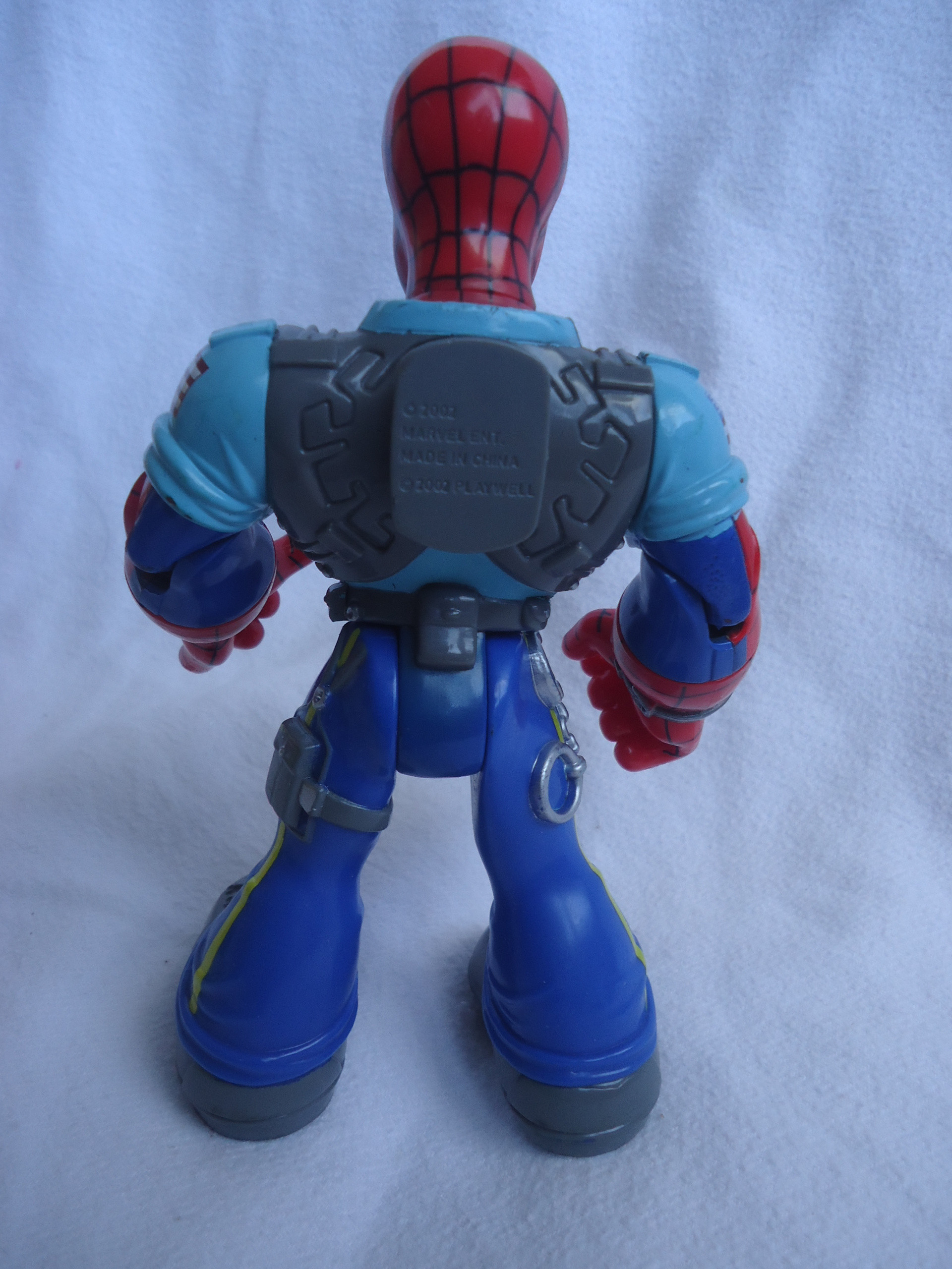 Joy Toy - 1200048 - Figure en Peluche - Spiderman avec Ventouse - 25 cm -  Bleu