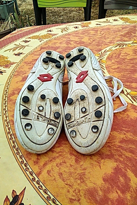chaussure foot lotto taille 39 Vinted