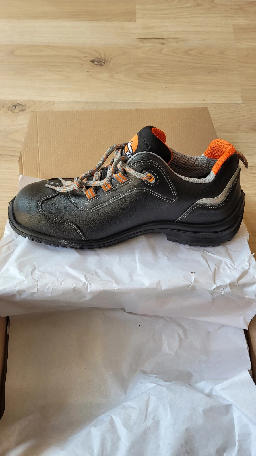 Stonekit safety shoes on sale