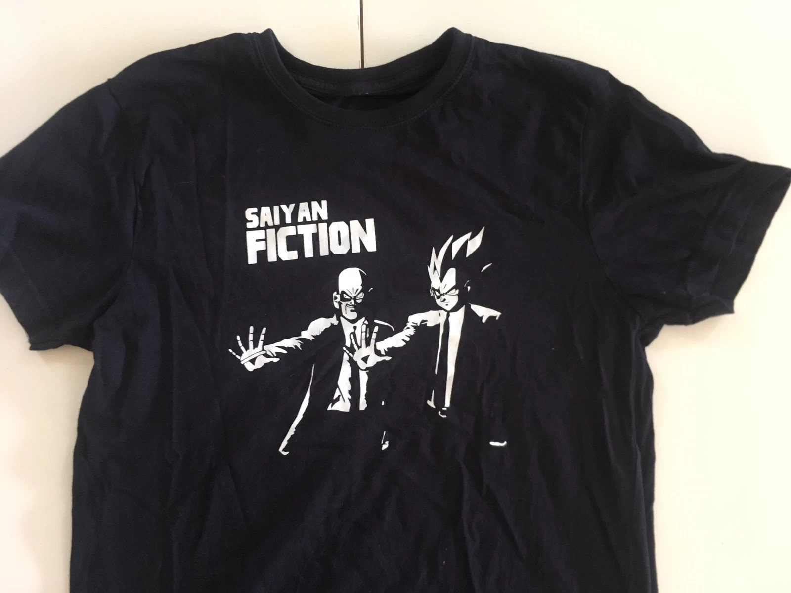 Tee shirt Saiyan fiction, marine et blanc, S, Friking | Vinted