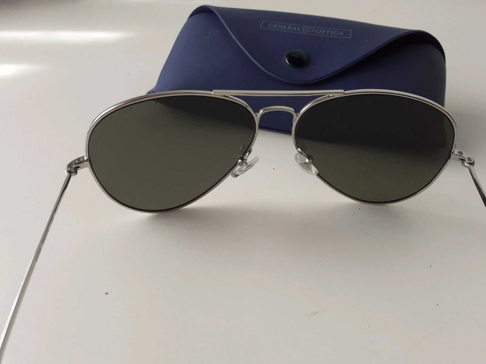 General optica top ray ban