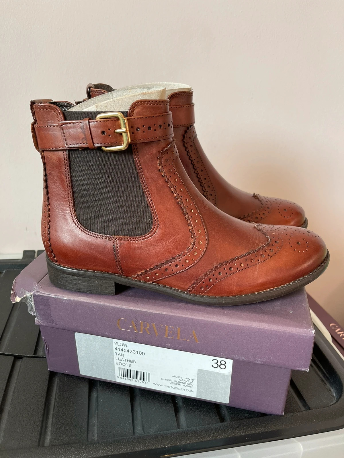 Carvela sale slow boots