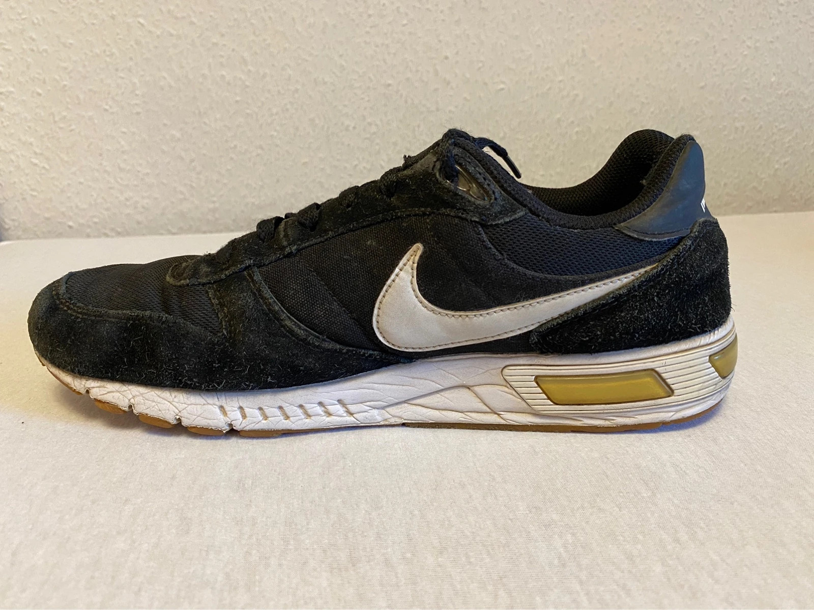 Schwarze Nike Nightgazer GroBe 44 Vinted