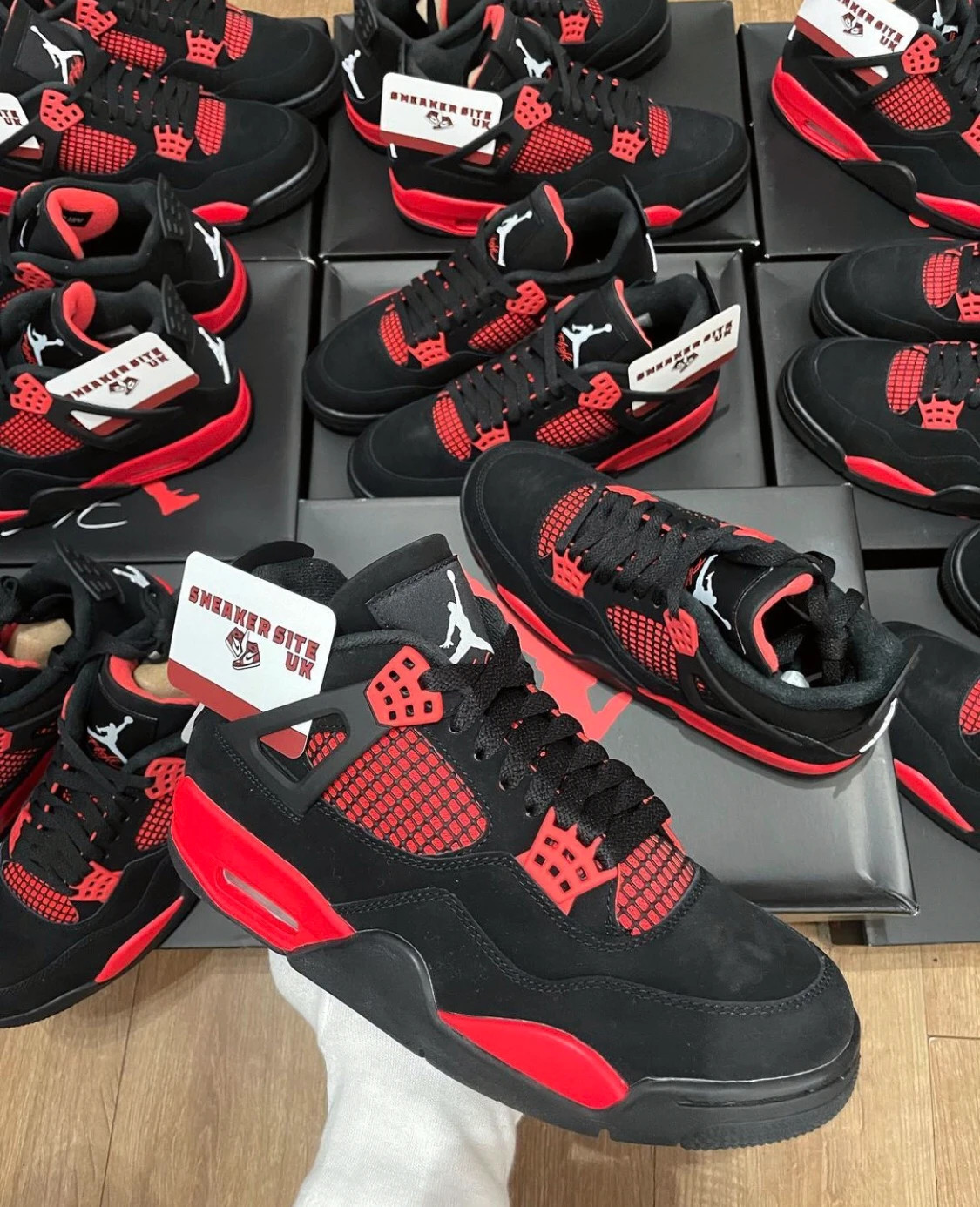 Jordan 4 red black red hot sale