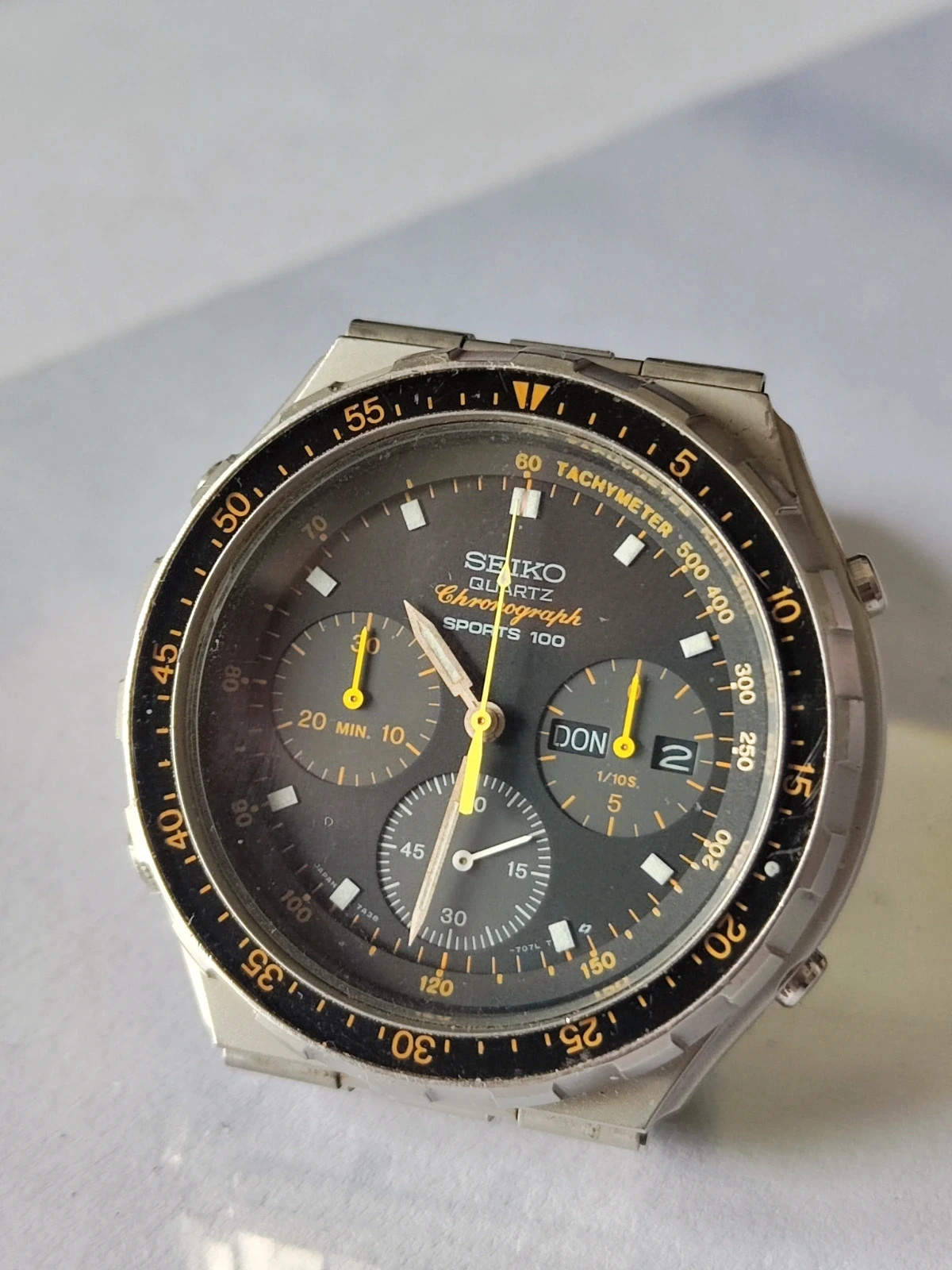 Seiko 7a38 705A Quartz Chronograph Sport 100 Vinted