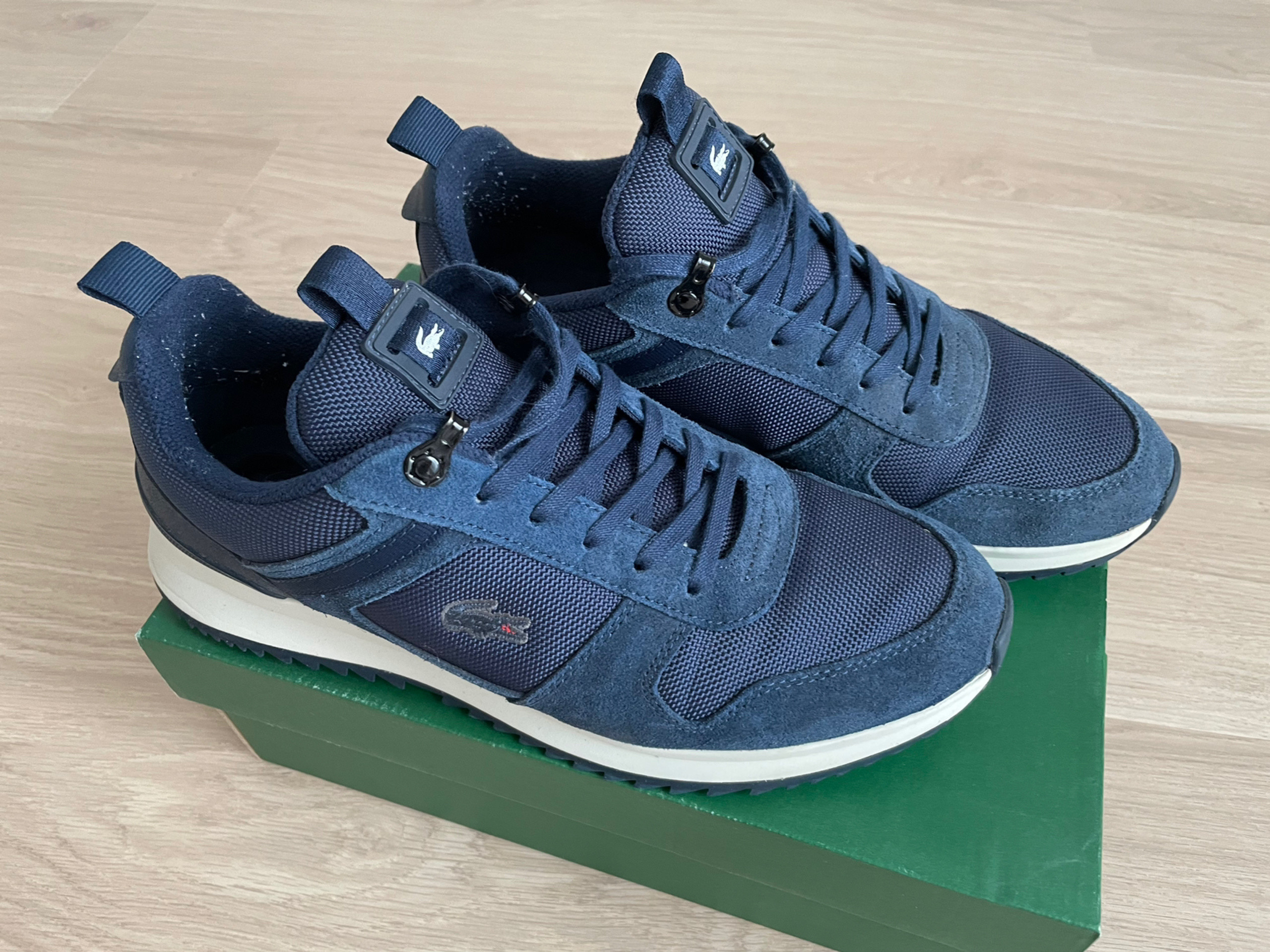 Lacoste Sneakers Joggeur 2.0 en textile et su de Dark Blue Vinted