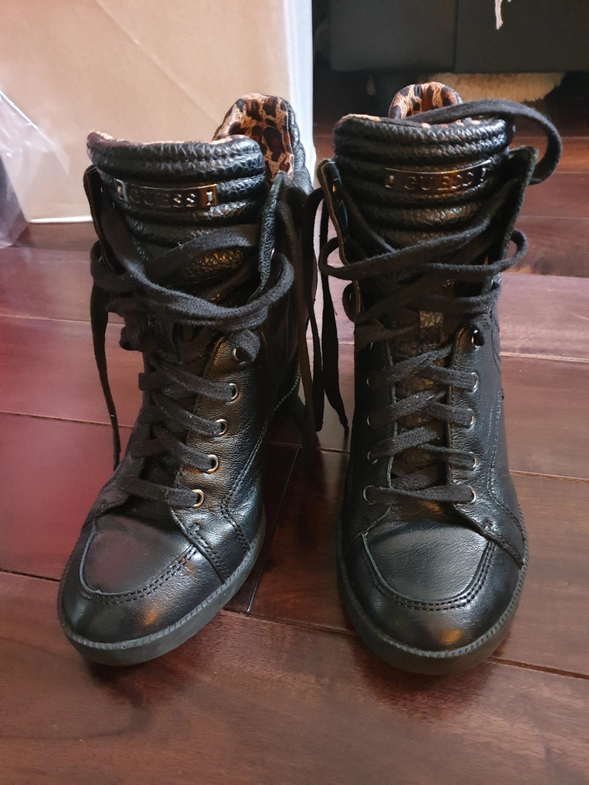 Guess black ankle boots Vinted