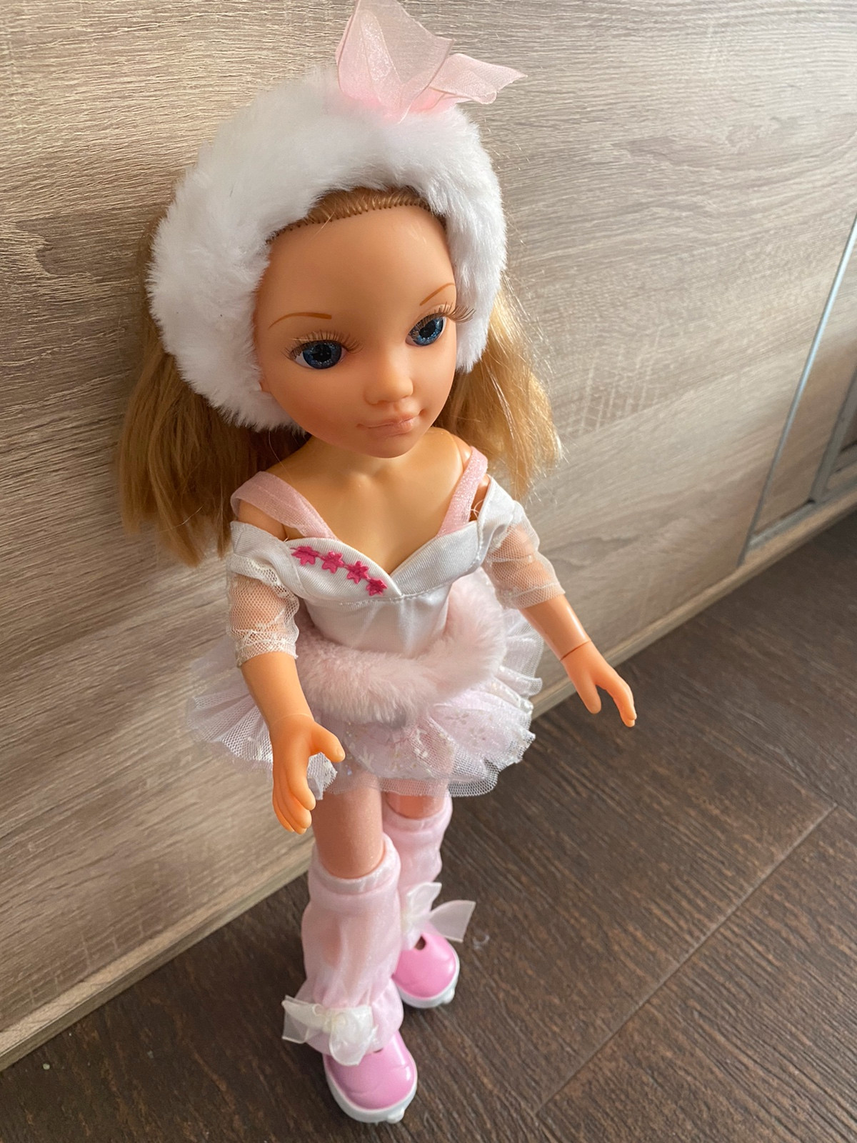 Nancy top muñeca patinadora