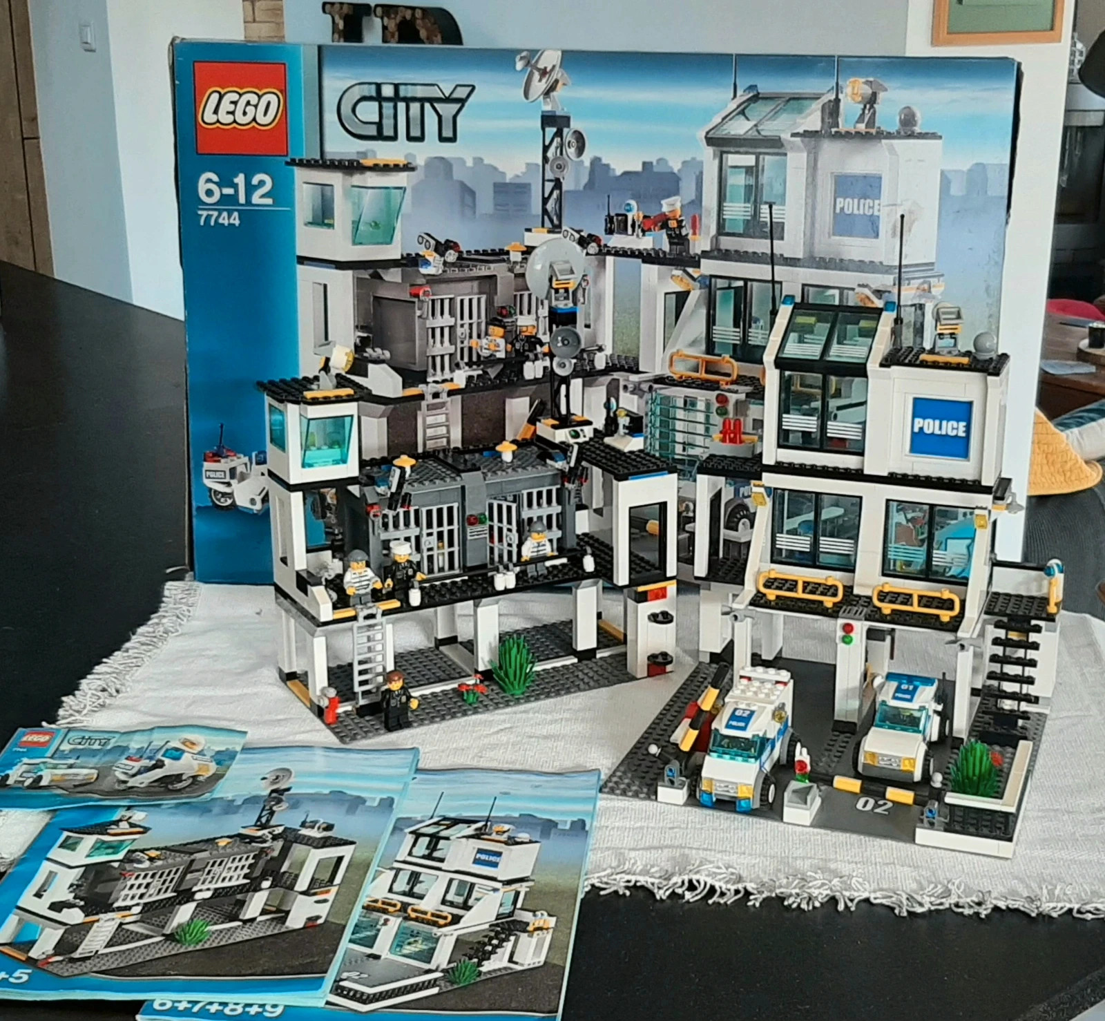 LEGO® City - Commissariat de Police - 894 pièces - Garçon et Fille
