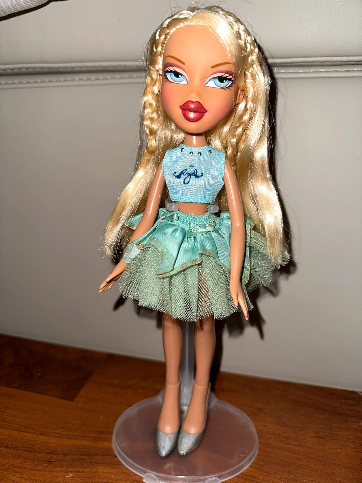 BRATZ HOT SUMMER DAYZ CLOE