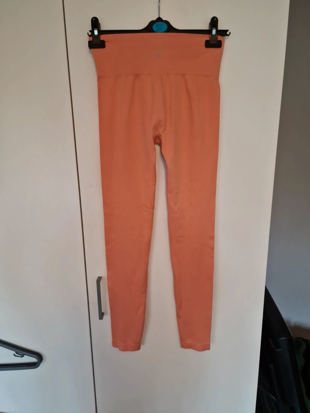 Primark seamless set in orange/ coral