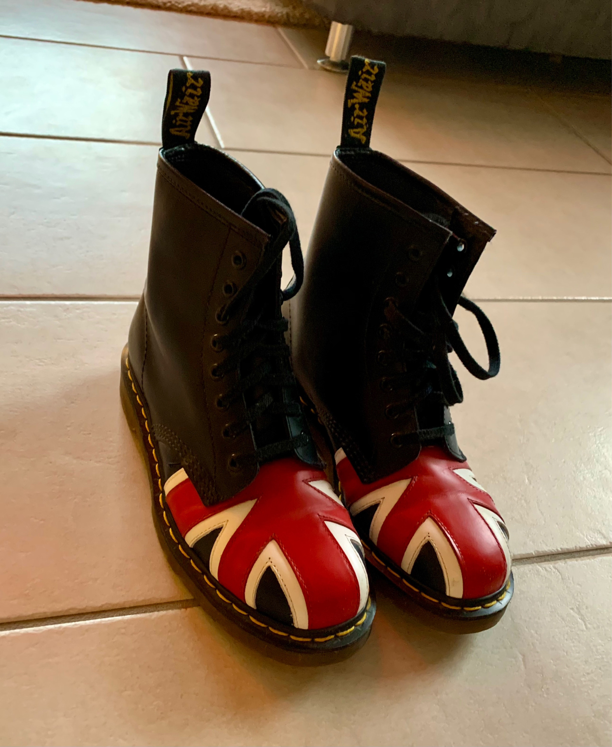 Martens 2025 union jack