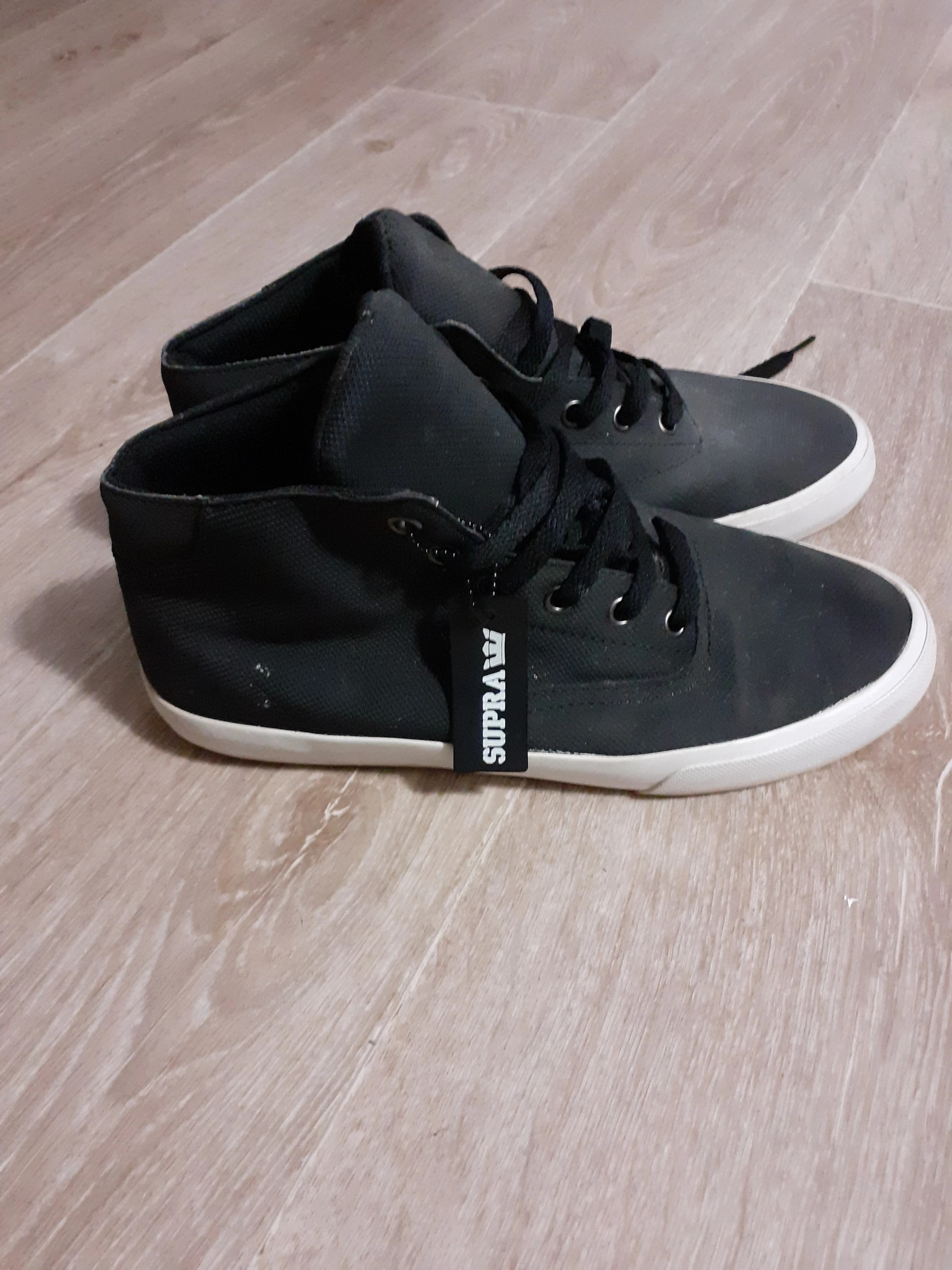 Basket supra homme