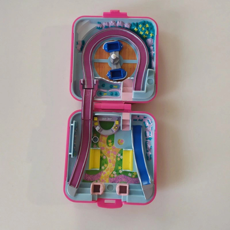 Polly pocket skatepark 2025