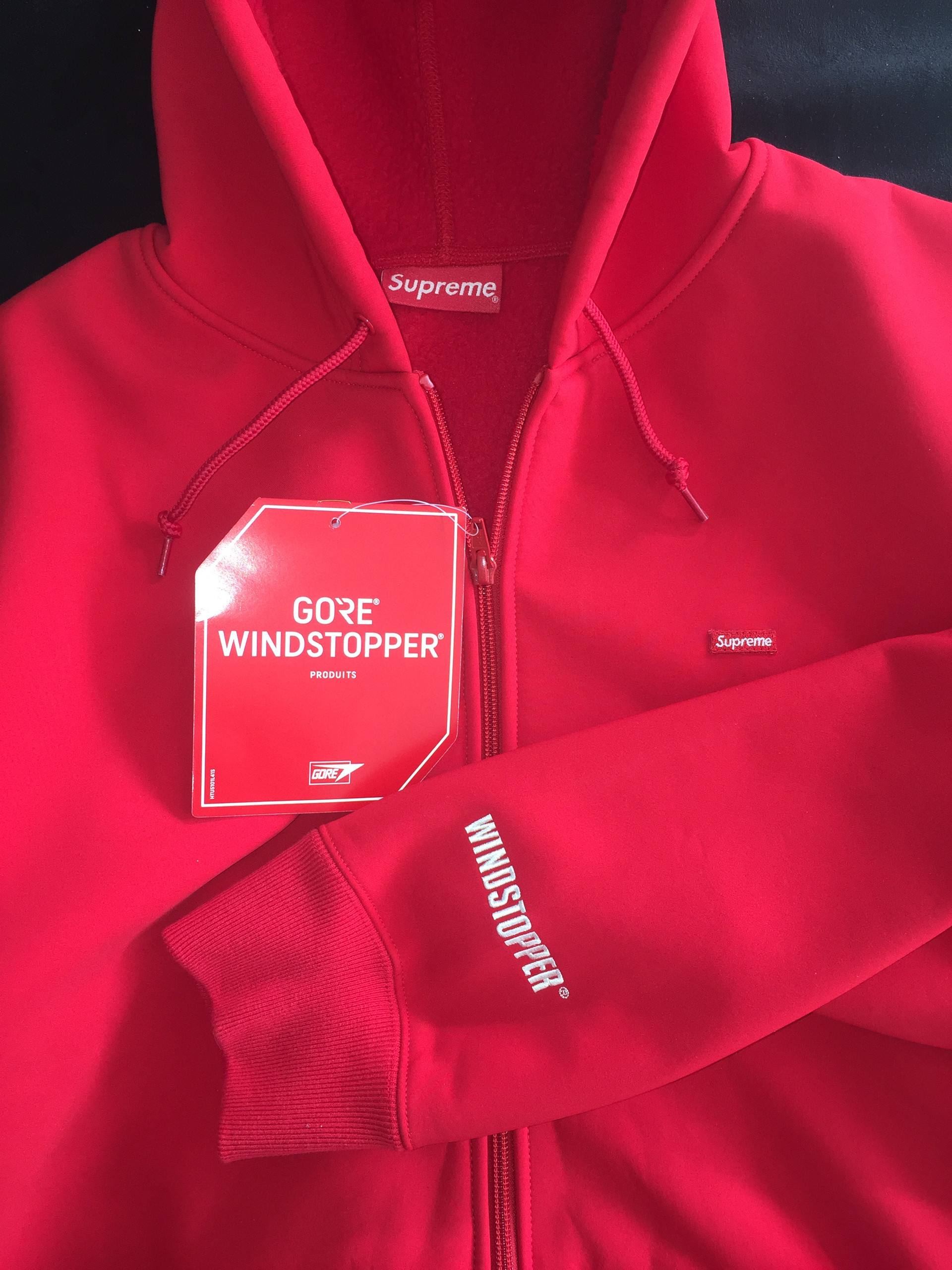 Supreme Windstopper Zip Up Hooded Sweatshirt Red L (FW19) | Vinted