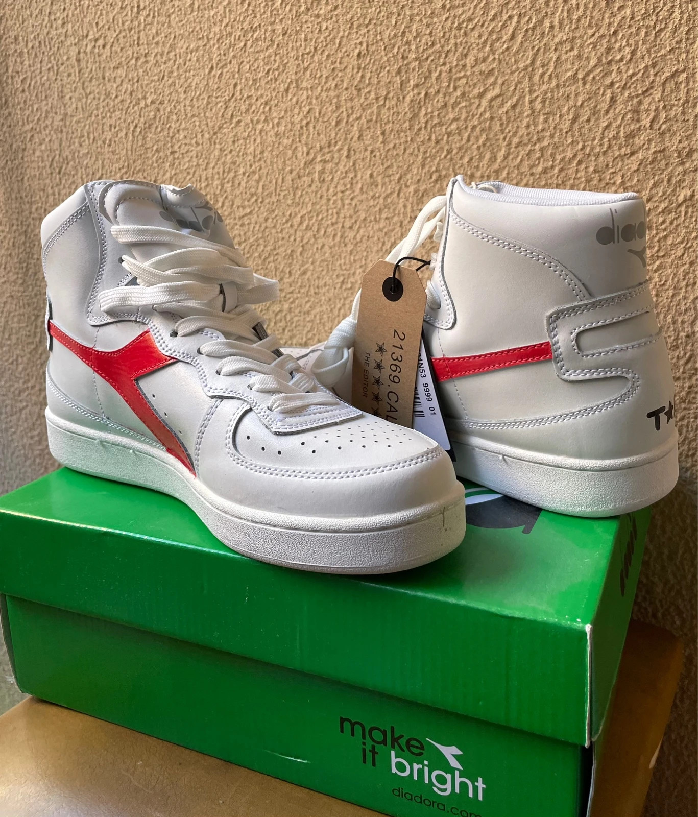 Diadora sales the editor