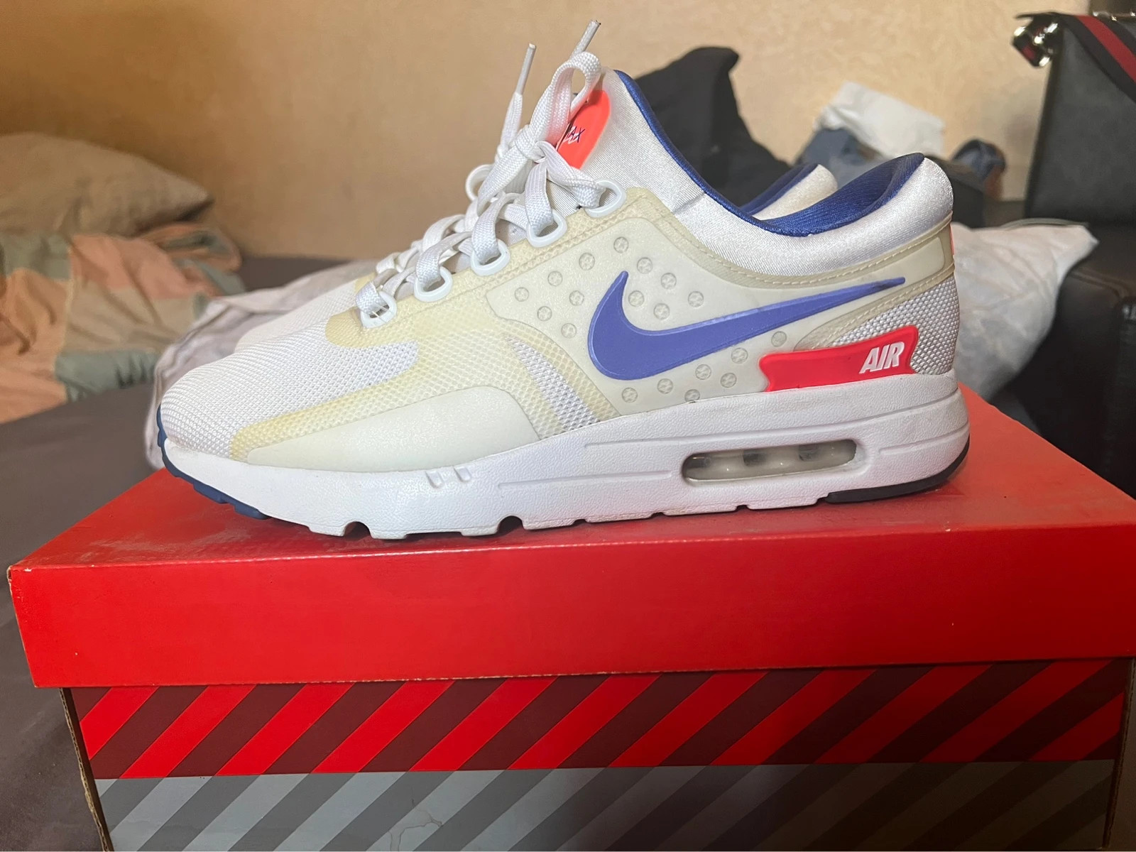 Air max zero white sales