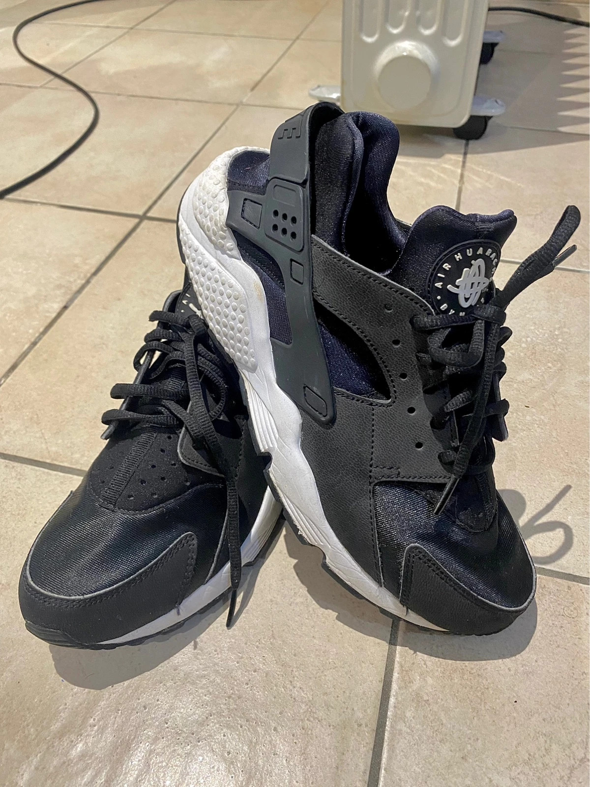 Nike huarache 2024 bianche nere