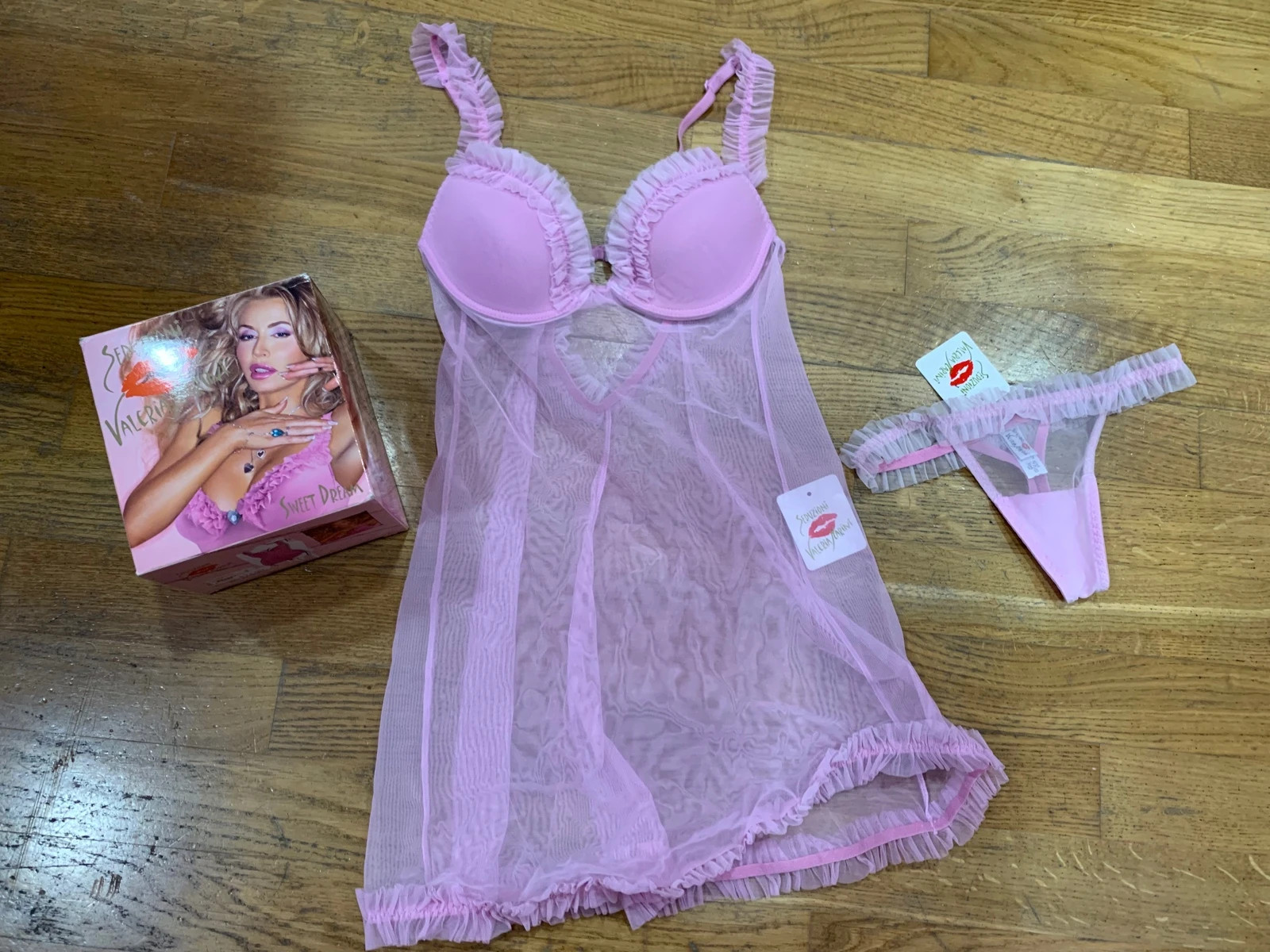 Lingerie sottoveste e perizoma linea Valeria Marini seduzioni Rosa tg 2 |  Vinted