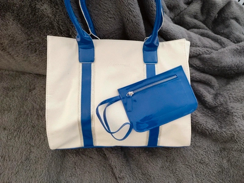 Marionnaud clearance light blue