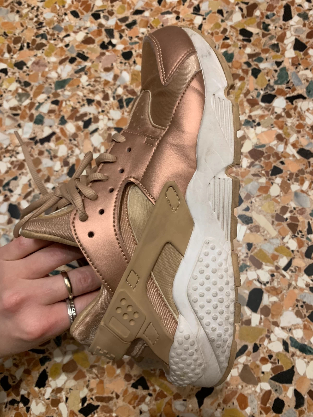 Huarache rosa gold deals