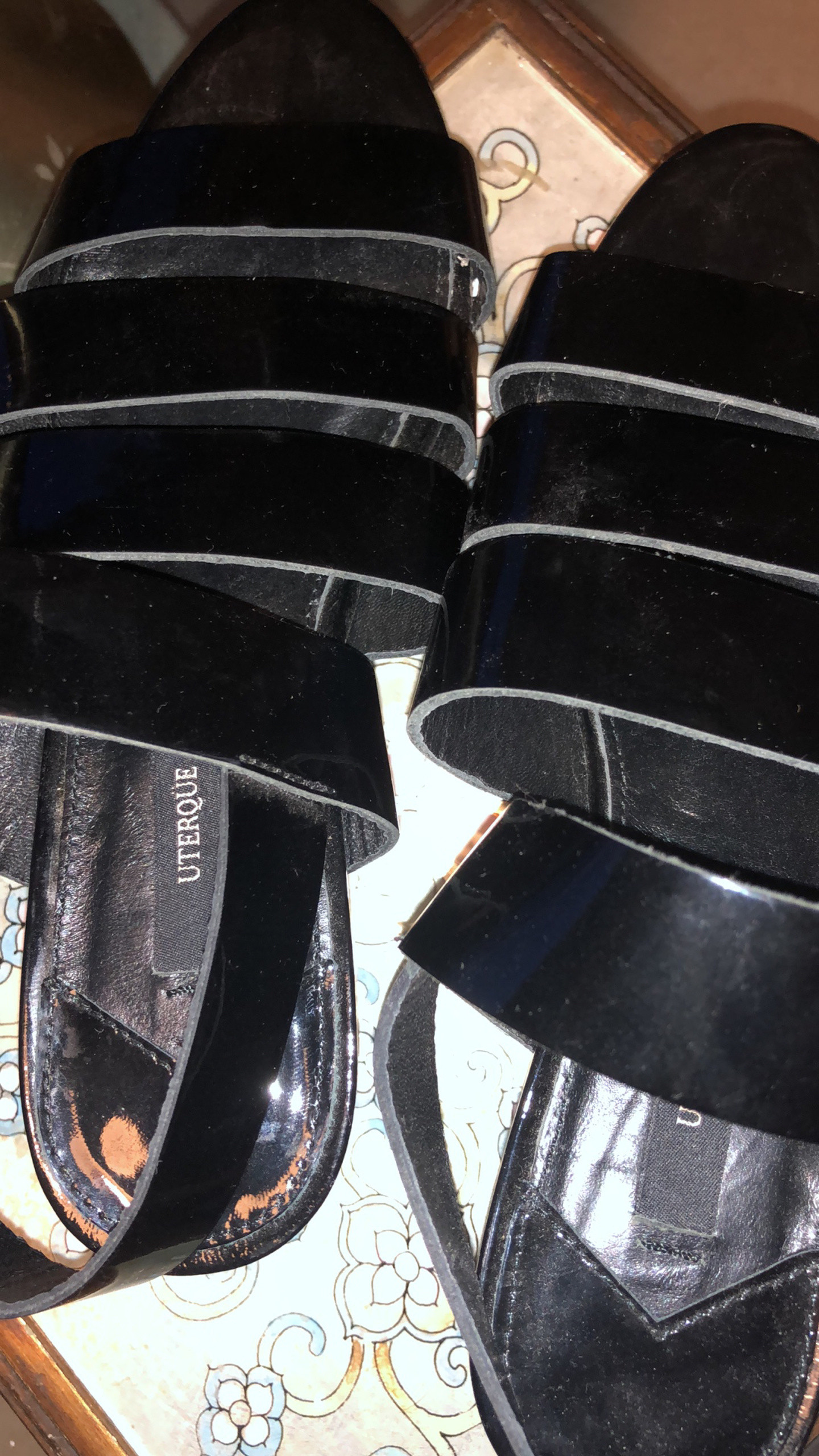 Uterque sandals 2025