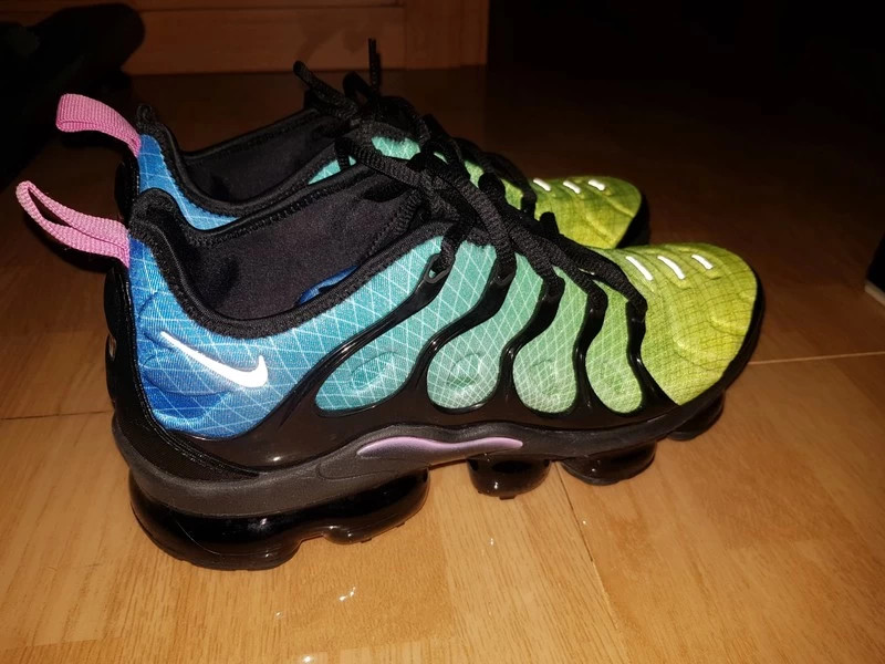 Vapormax sales plus aurora