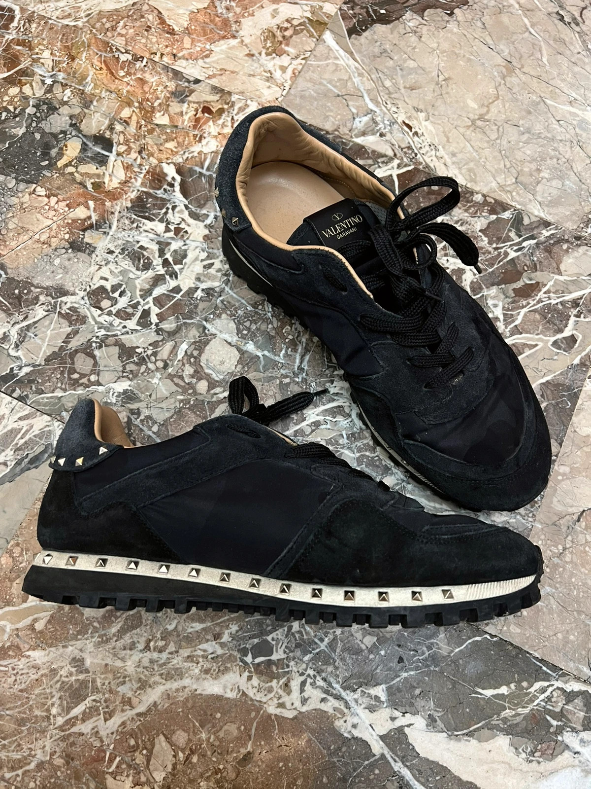 Valentino Garavani sneakers borchie Vinted