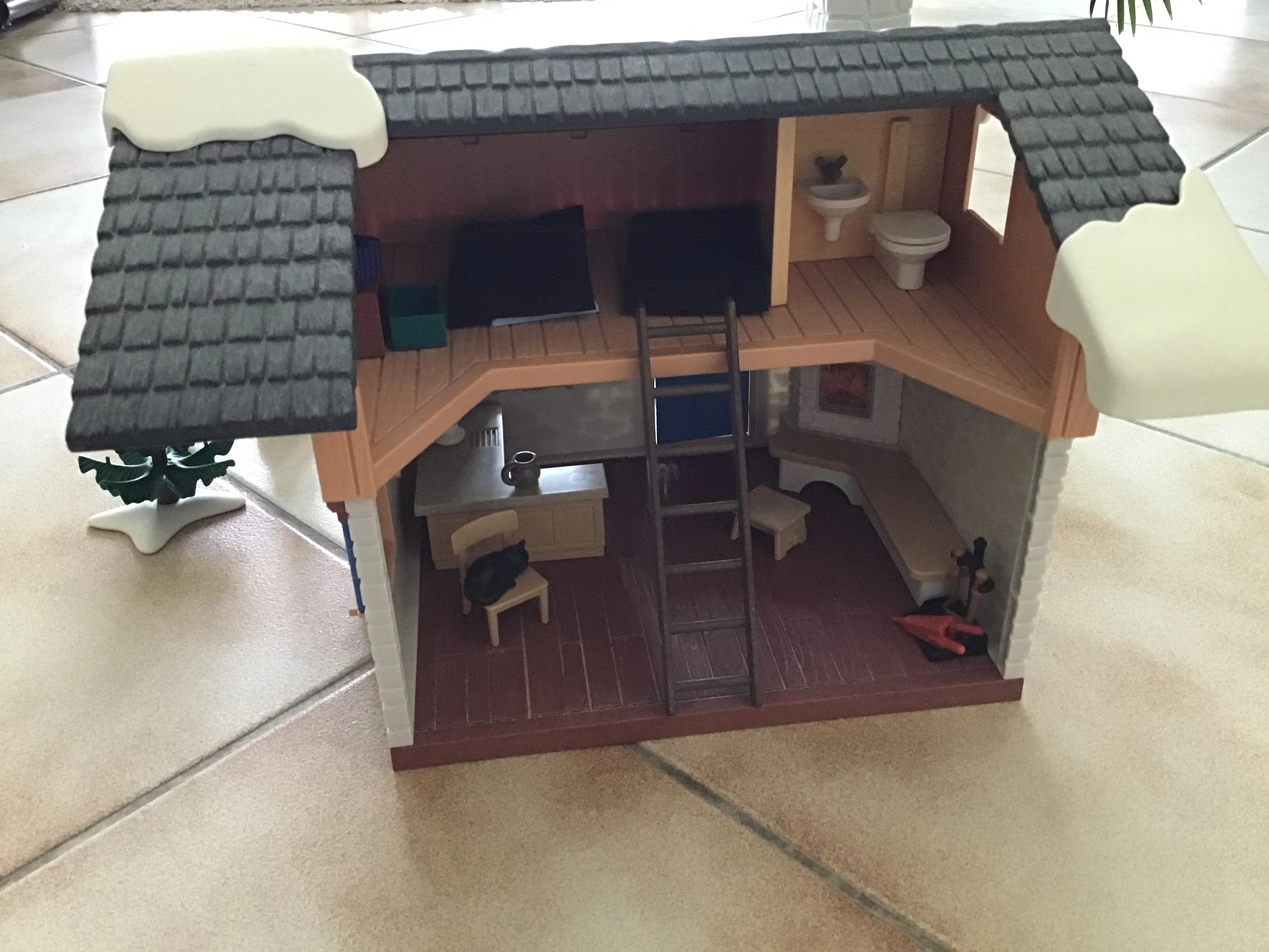 Chalet complet avec skieurs playmobil + 3 autres lots de skieurs - Playmobil