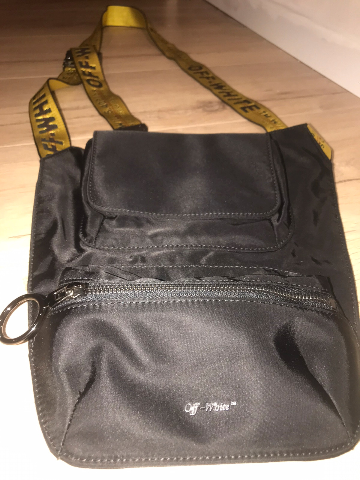 Sac bandouliere off white c o Virgil Abloh Vinted