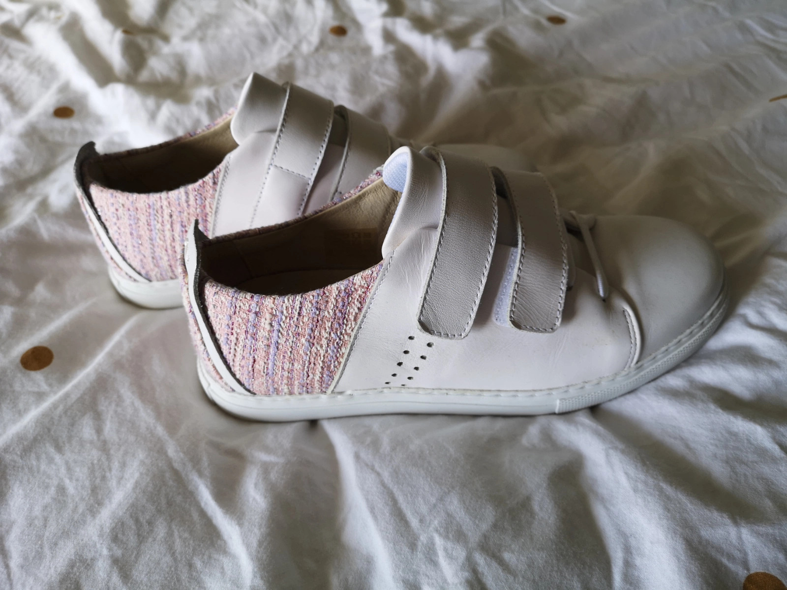 M moustache renée online