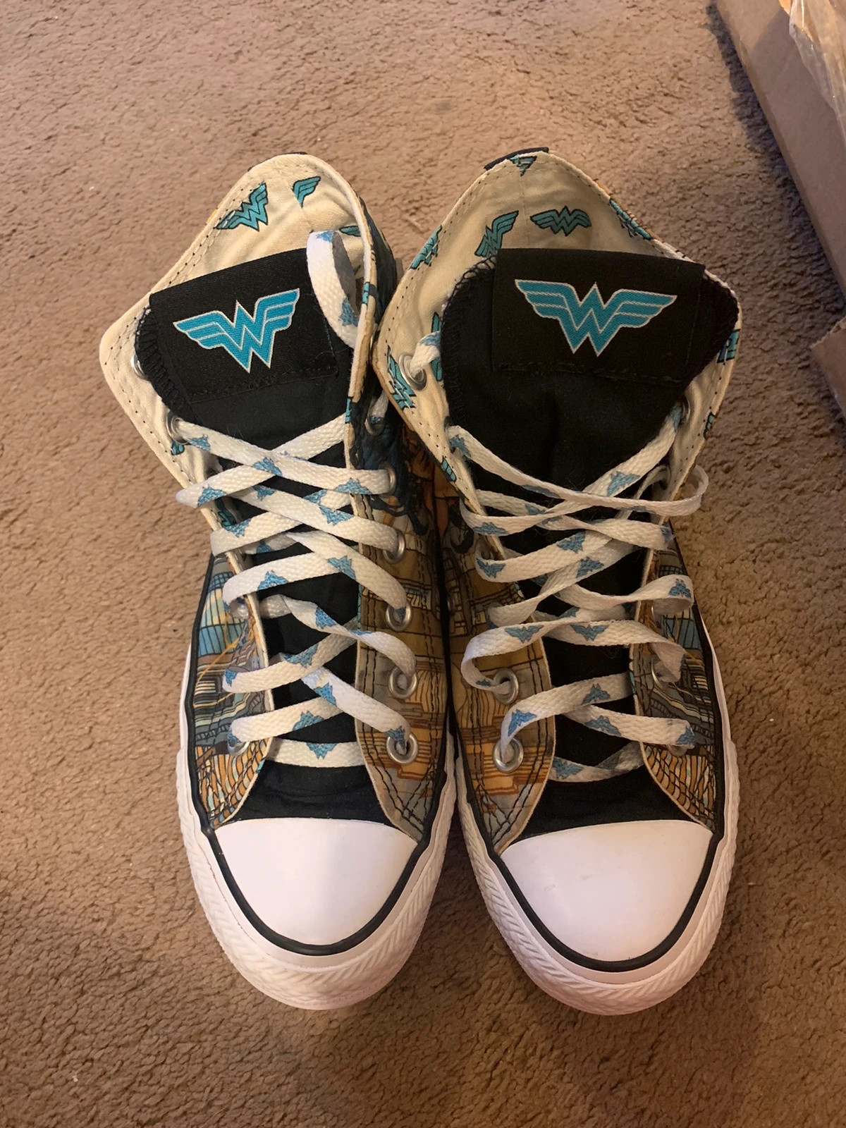 Wonder woman converse on sale size 8