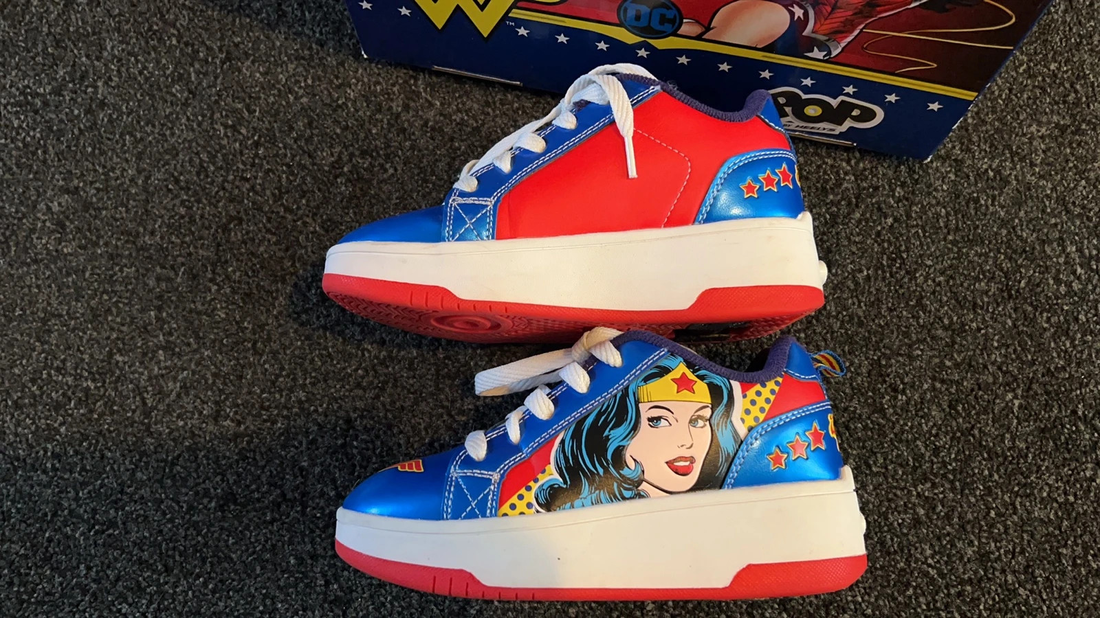 Wonder woman heelys hotsell