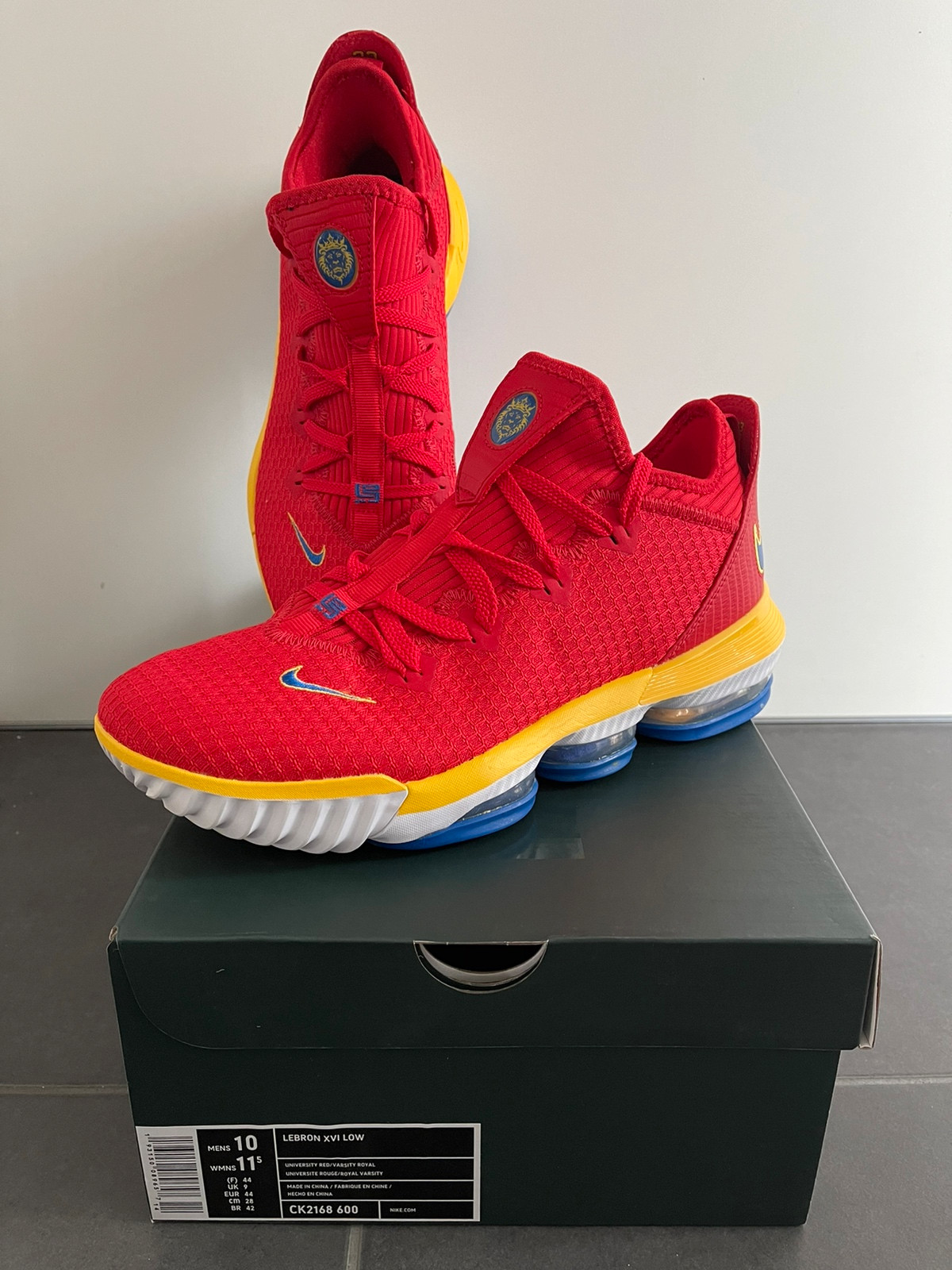 Nike Lebron XVI low University Red varsity royal Vinted