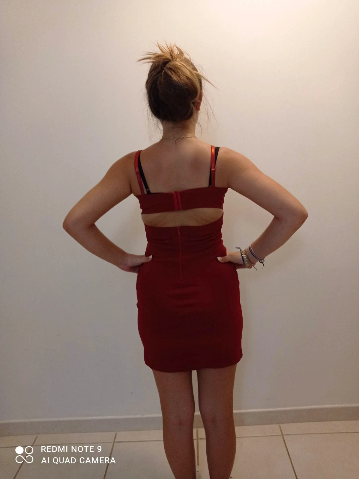 Robe rouge bordeau très sexy avec dos nu | Vinted