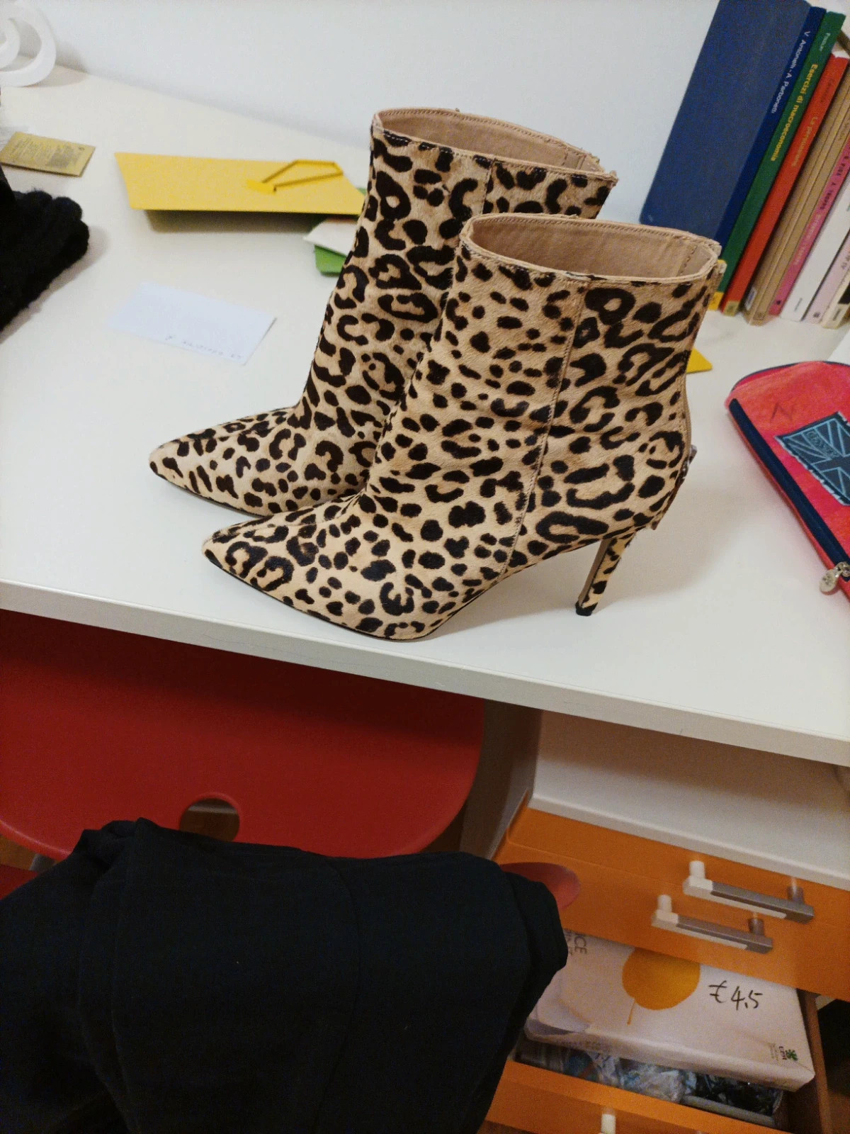 Stivaletti in pelle di cavallino maculato Vinted