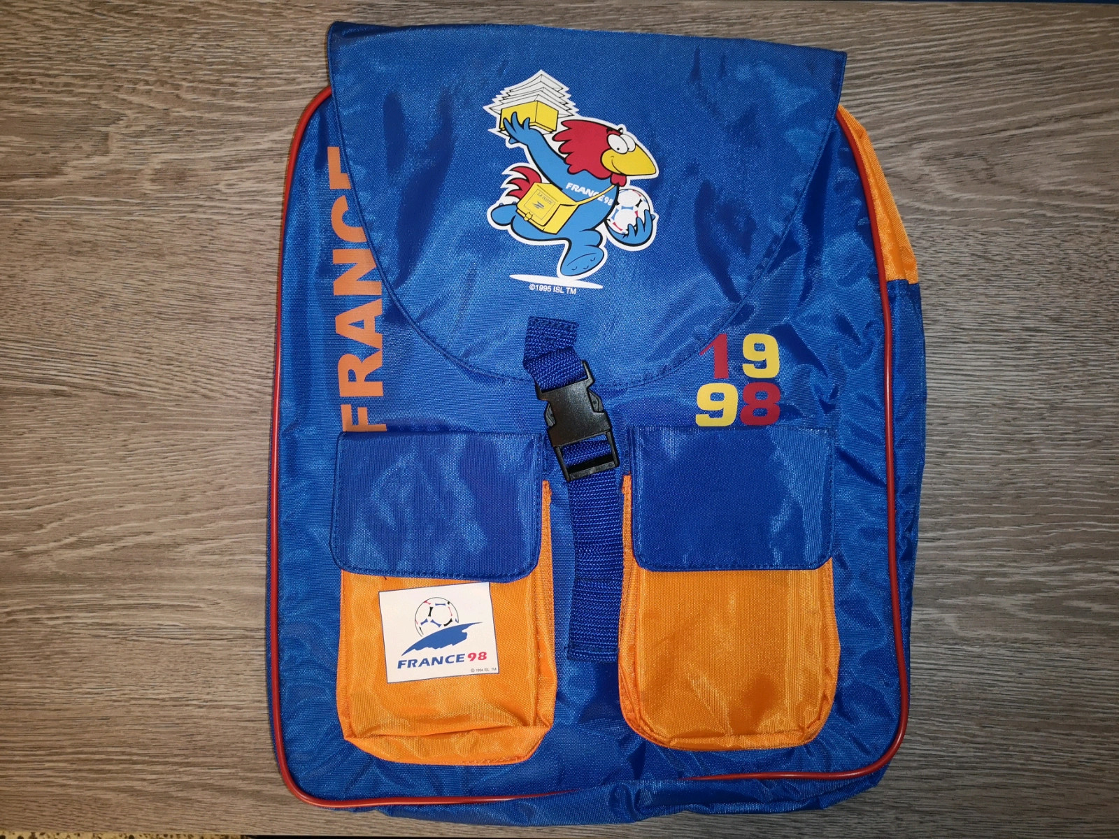 Sac à dos PSG vintage - Saison 1997/1998 - Disponible sur