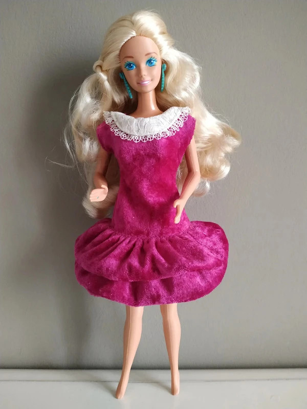 Robe barbie Rose vêtement poupée Barbie, fashion royalty