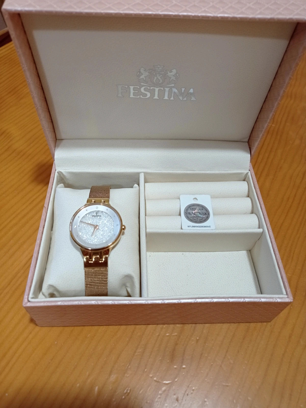 Reloj festina de mujer dorado Vinted