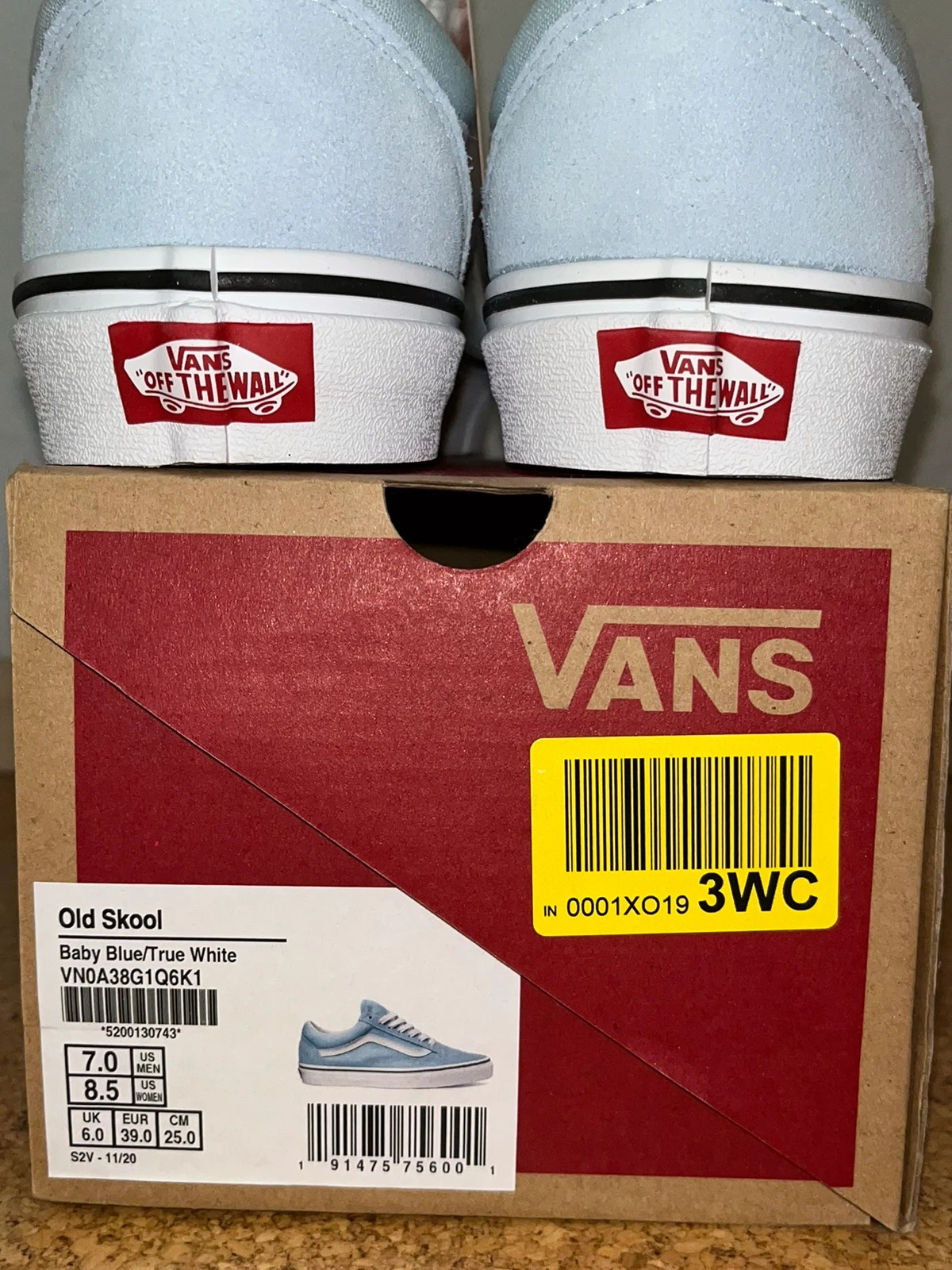 Vans old skool on sale baby blue