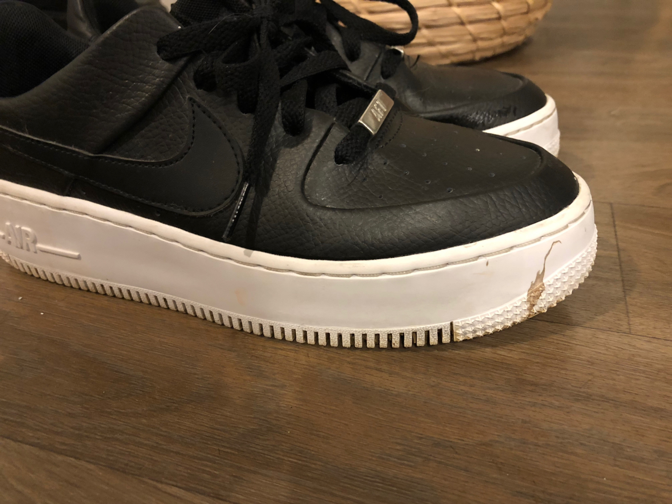 Nike Air Force One basses a semelle plateau taille 39 Vinted