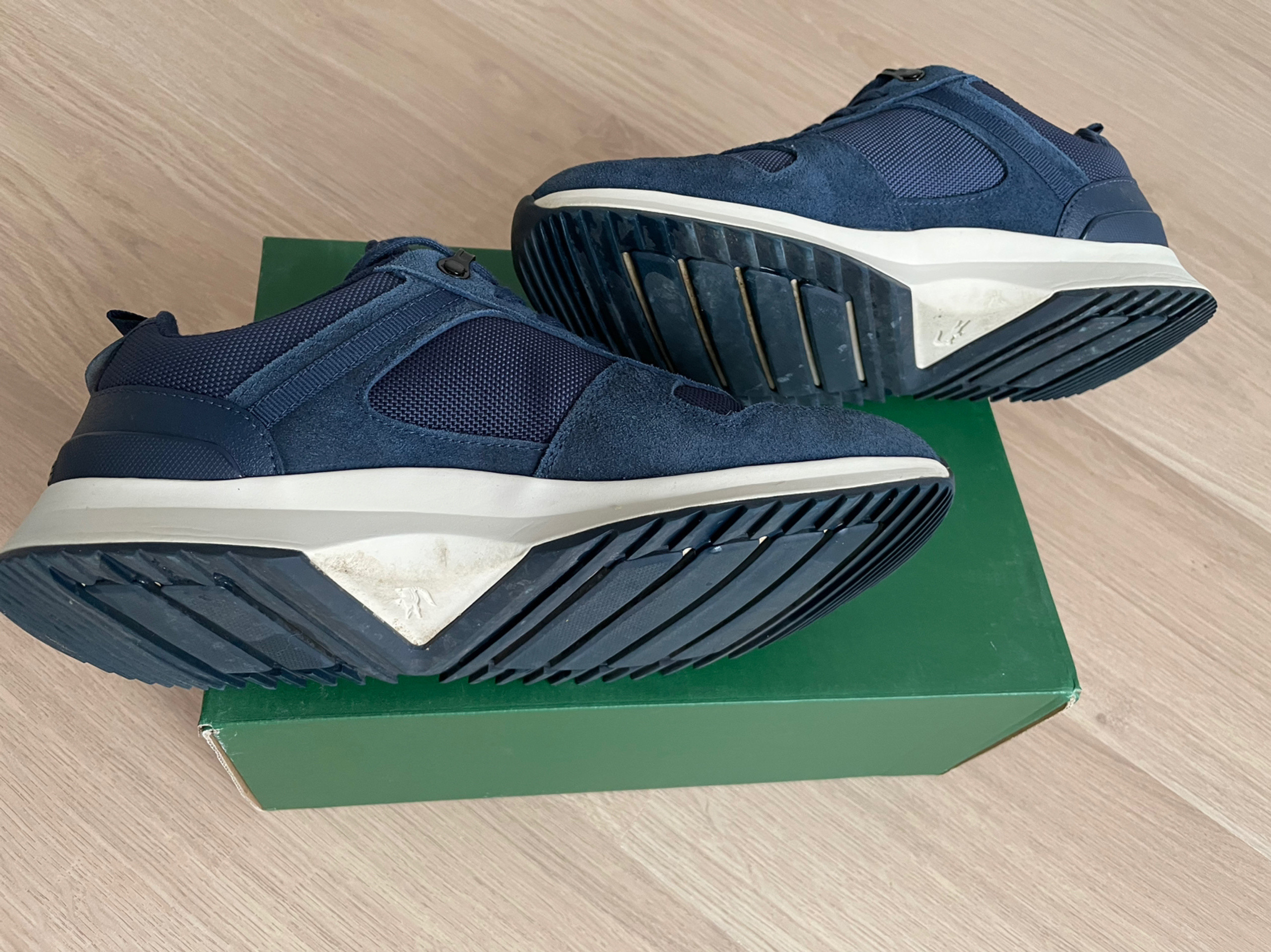 Lacoste Sneakers Joggeur 2.0 en textile et su de Dark Blue Vinted